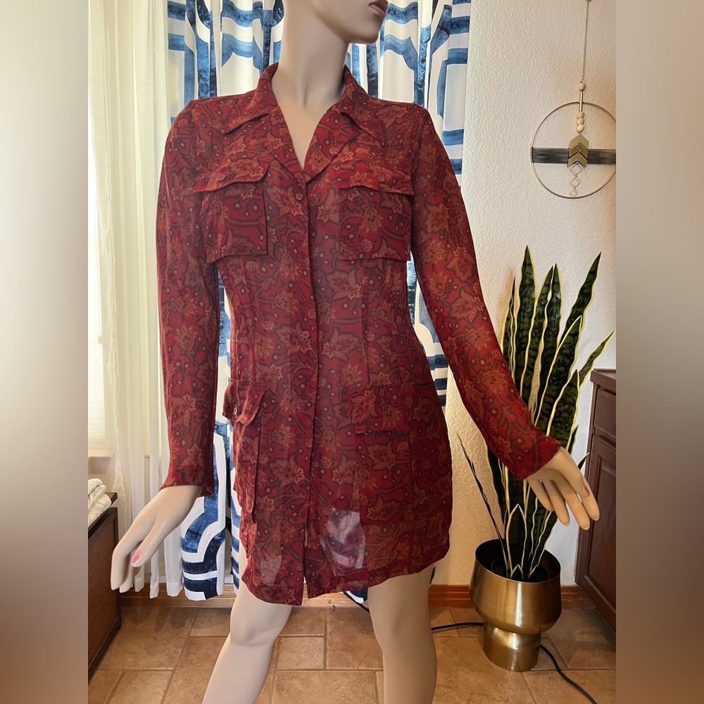 Express Sheer 4 Pocket Paisley Button-Down Tunic Size M/L